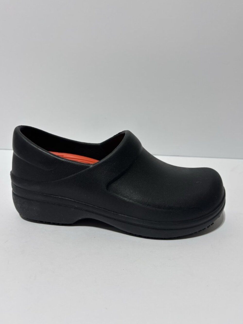 Crocs Women’s Neria Pro II Black Slip-On Clogs, Size 6 M